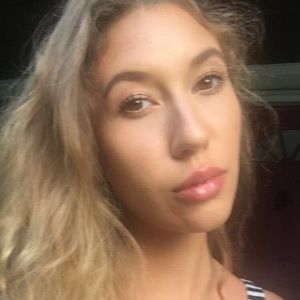 Meet your Posher, Lily